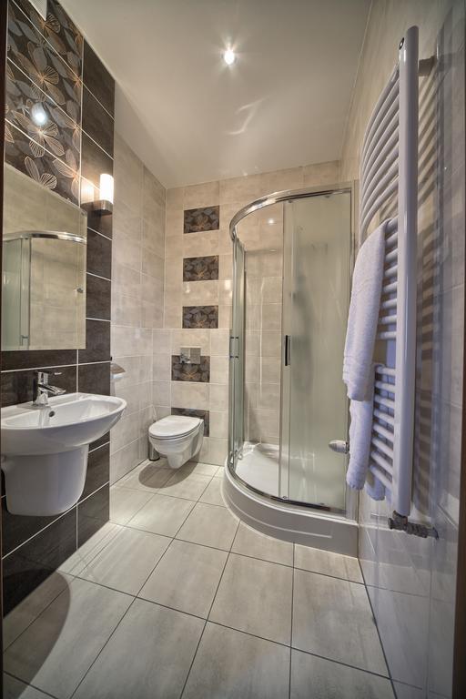 Hotel Stara Fabryka Malogoszcz Quarto foto